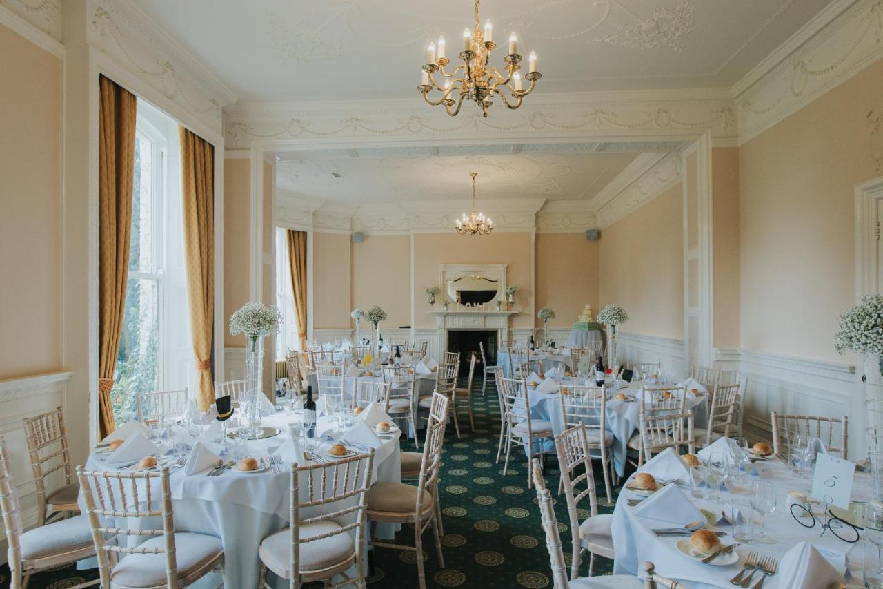 The Hawkhills (Adults Only) Hotel Йорк Екстериор снимка